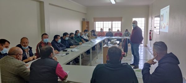 Manobradores de Máquinas de Movimentação e Elevação