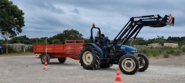 Conduzir e Operar o Trator em Segurança