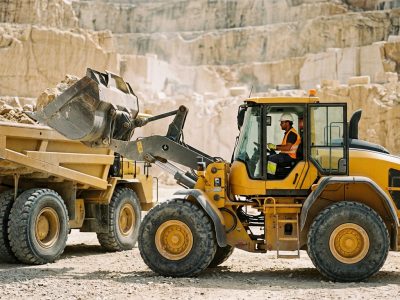 Manobradores de Máquinas de Movimentação e Elevação – Máquinas Industriais
